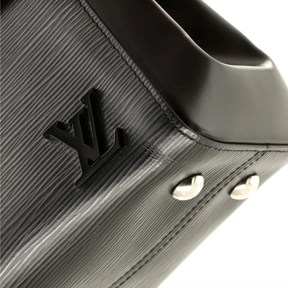 Louis Vuitton Cluny MM EPI - Picture 5 of 16